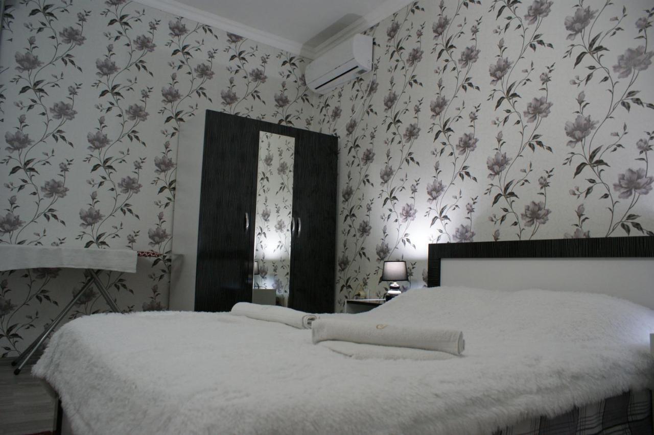 Hotel Jurkha Tiflis Exterior foto